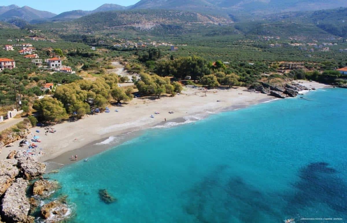 Mani Panoramic Seaviews - Luxury Summer Haven Lévktron 外观 照片